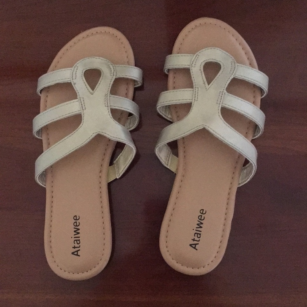 Womens Wide Flat Sandals